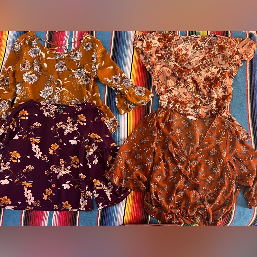 Clothes bundle! SOLD - Picture 2 of 3